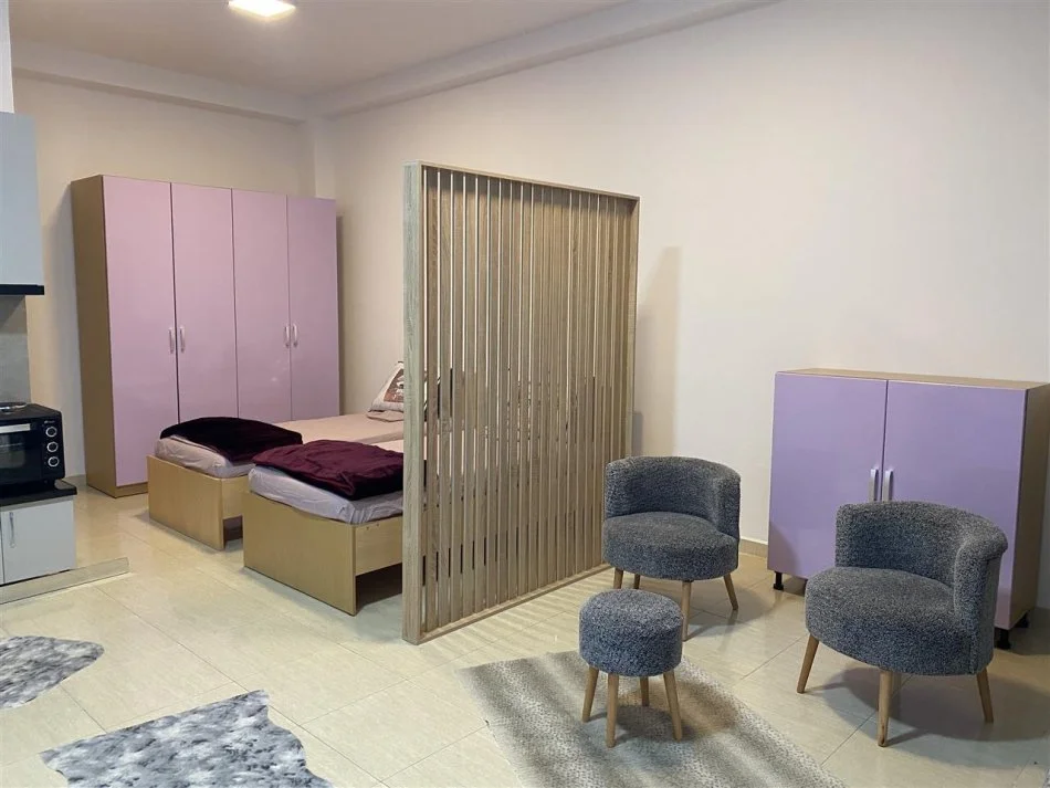 Tirane, jepet me qera garsonier Kati 1, 40 m² 400 € (Kopshti Botanik)