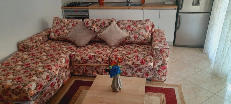 Tirane, jepet me qera apartament 2+1+Ballkon Kati 7, 75 m² 450 € (Don Bosko, pranë Vodafone)