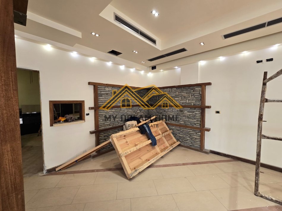 Durres, shitet ambjent biznesi Kati 1, 220 m² 352.000 € (PLAZH)