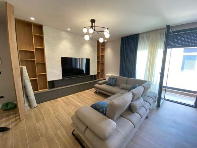 Tirane, jepet me qera apartament 2+1+BLK Kati 2, 118 m² 1.500 Euro (TEG)