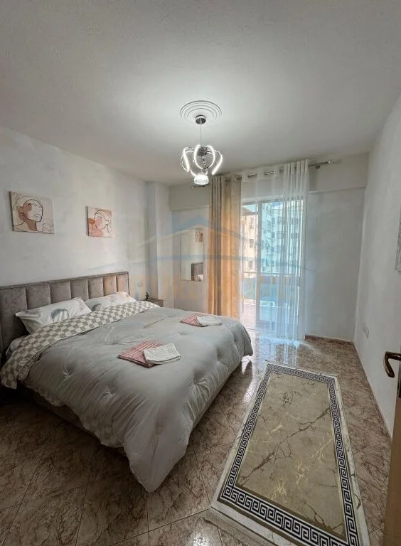 Tirane, jepet me qera apartament 2+1 Kati 9, 105 m² 750 € (Stacioni i Trenit)