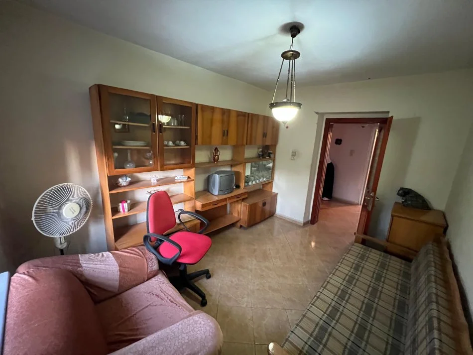 Tirane, jepet me qera apartament 2+1 Kati 2, 75 m² 500 € (Shkolla e balletit)