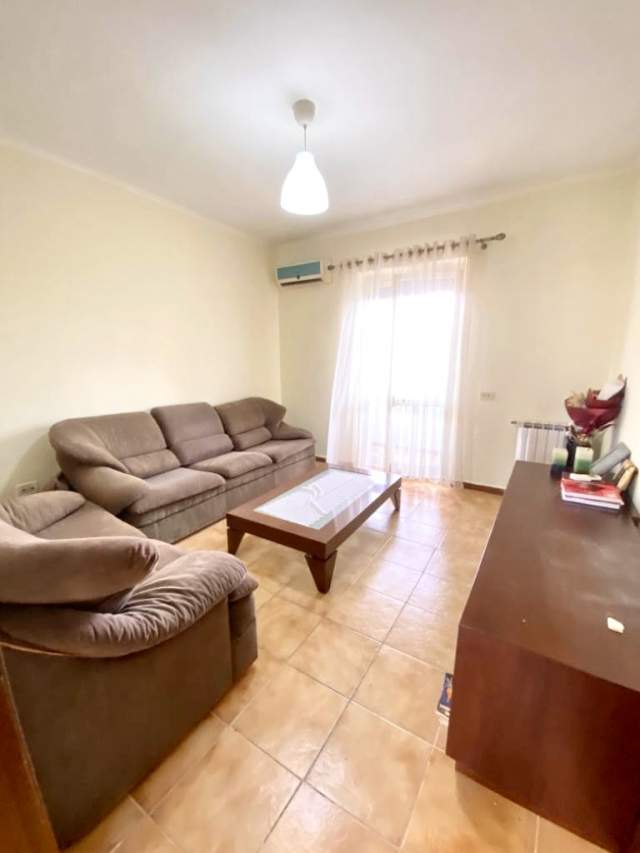 Tirane, shes apartament 4+1+A+BLK Kati 4, 100 m² 130.000 Euro (Babe rexha)