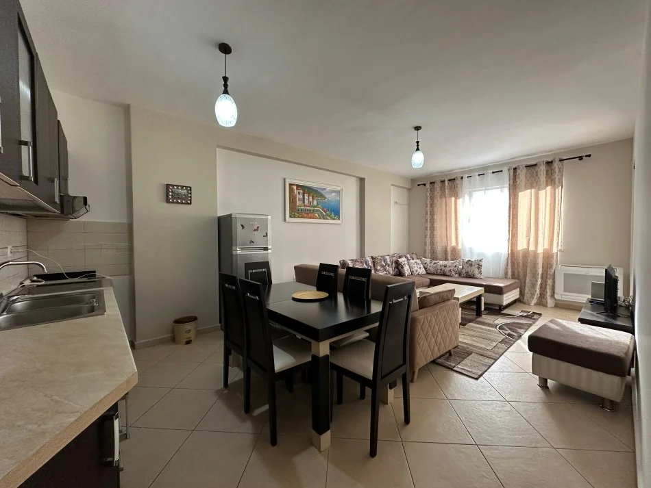 Tirane, shitet apartament 1+1+Ballkon Kati 3, 78 m² 98.000 € (Astir)