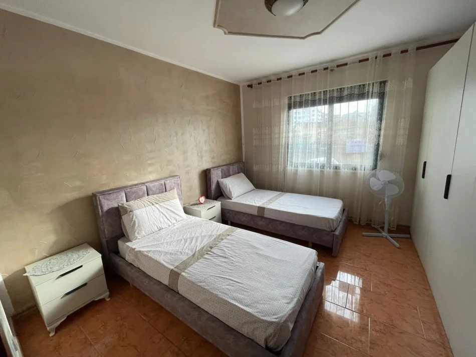 Tirane, shitet apartament 3+1 Kati 1, 91 m² 145.000 € (Ali Demi)