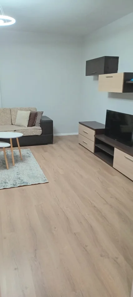 Tirane, jepet me qera apartament 2+1 Kati 7, 100 m² 600 € (Rruga Dritan Hoxha tek Banka Intesa San Paolo)