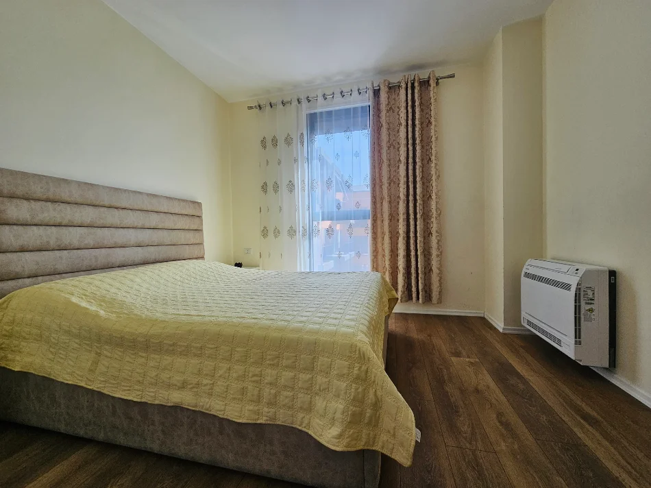 Tirane, jepet me qera apartament 1+1 , 70 m² 570 € (Kompleksi ASL)