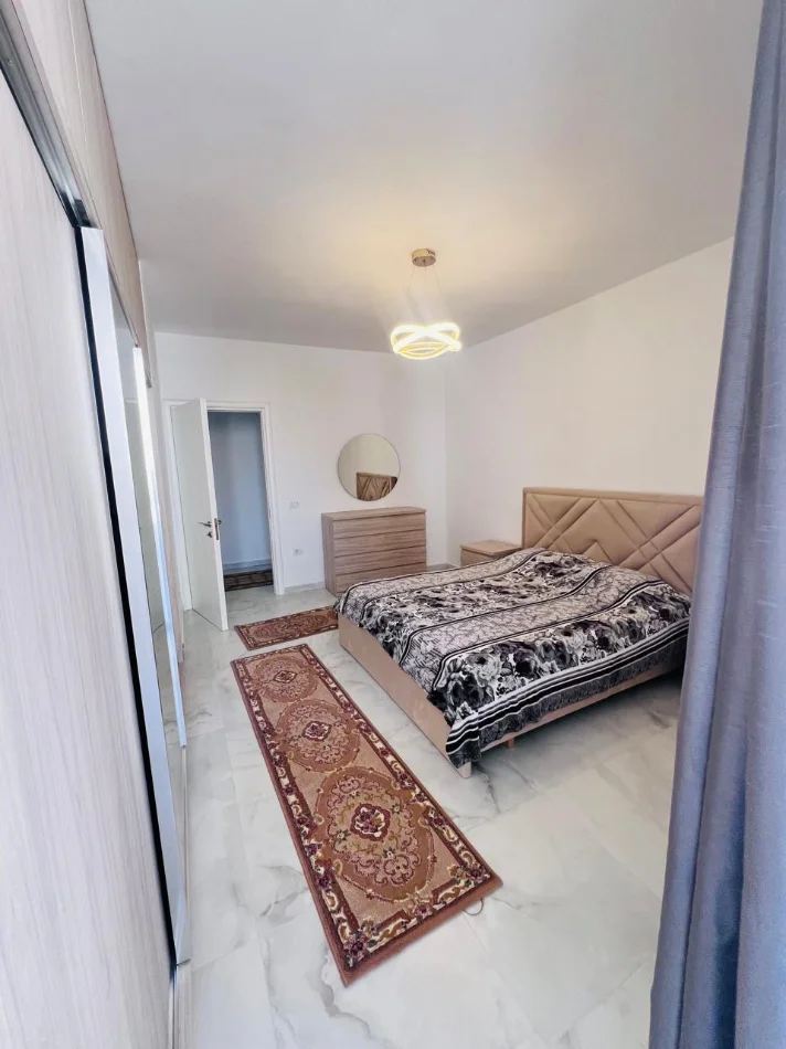 Tirane, jepet me qera apartament 2+1 Kati 4, 100 m² 500 € (Bar Bohem ne Astir)