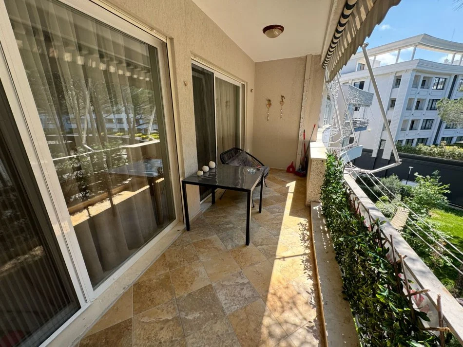 Durres, shitet apartament 2+1+Ballkon Kati 3, 82 m² 175.000 € (GJIRI I LALEZIT)