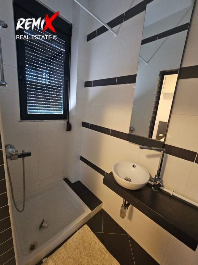 Durres, jap me qera apartament 1+1+BLK Kati 7, 70 m² 400 Euro