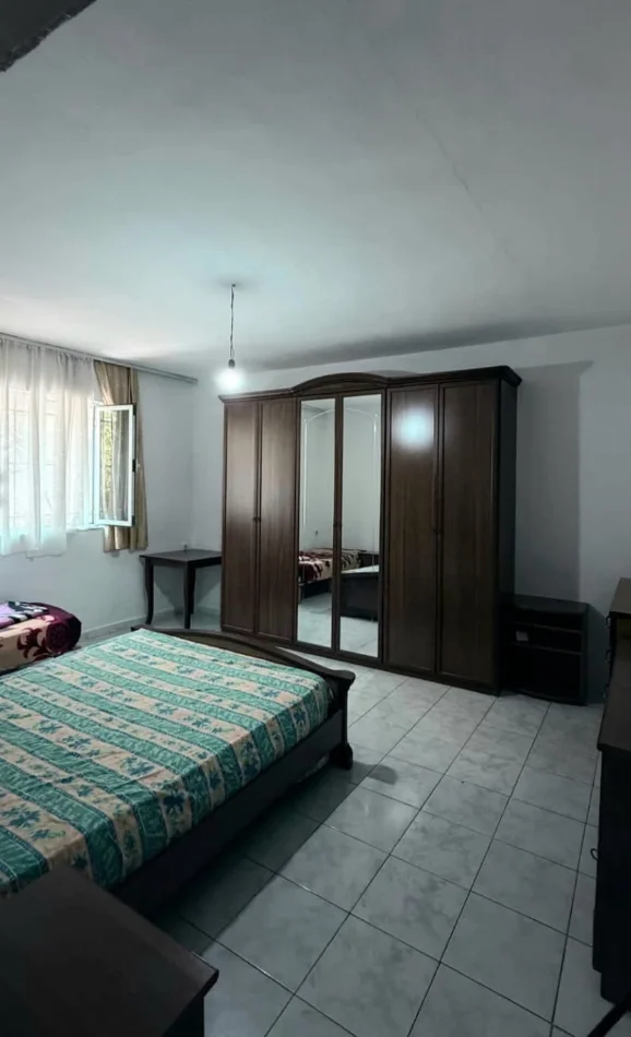 Tirane, jepet me qera apartament 1+1 Kati 1, 59 m² 380 € (Zogu i Zi prapa Er Petrol)