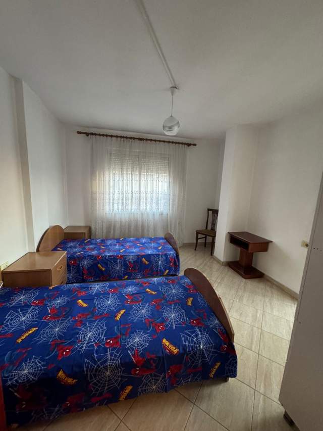 Tirane, jepet me qera apartament 2+1+A+BLK Kati 5, 85 m² 45.000 Leke (Tregu Cam)