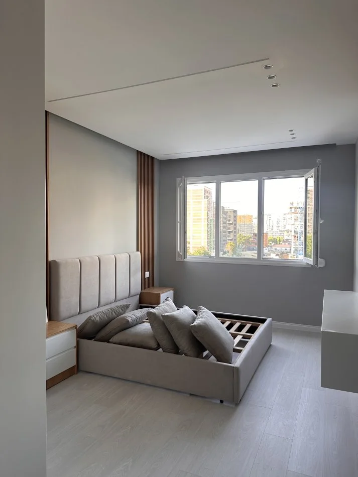 Tirane, jepet me qera apartament 1+1+Ballkon Kati 3, 70 m² 550 € (River Residence Astir)