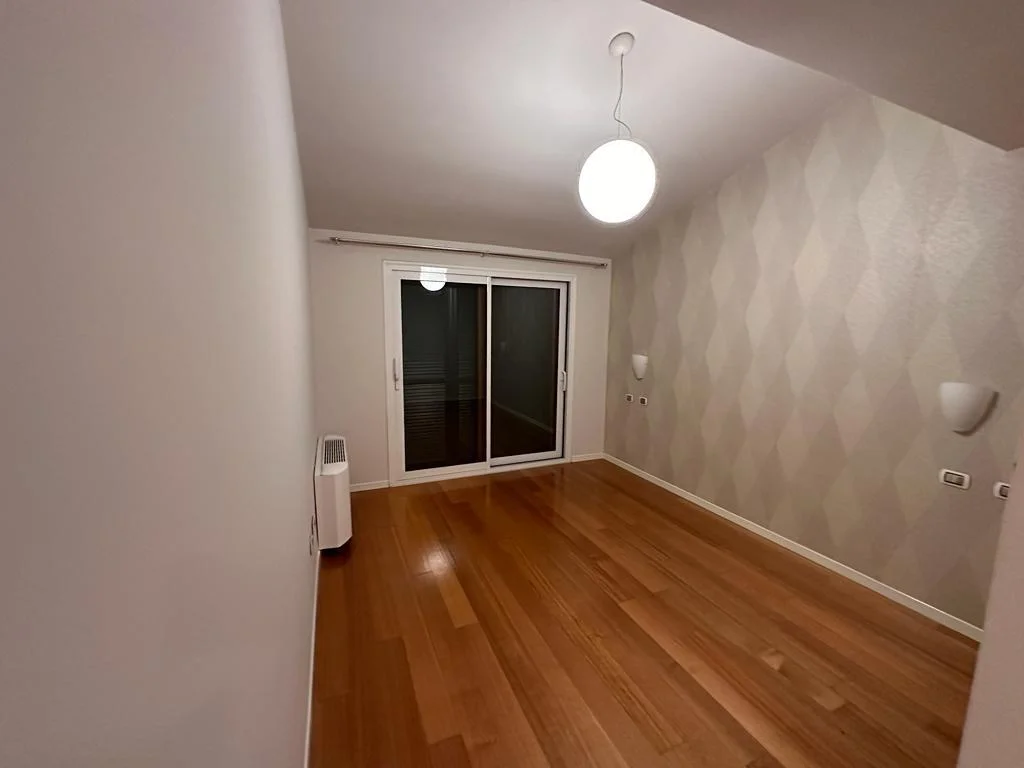 Vilë 2-katëshe në shitje, Rezidenca Kodra e Diellit 1