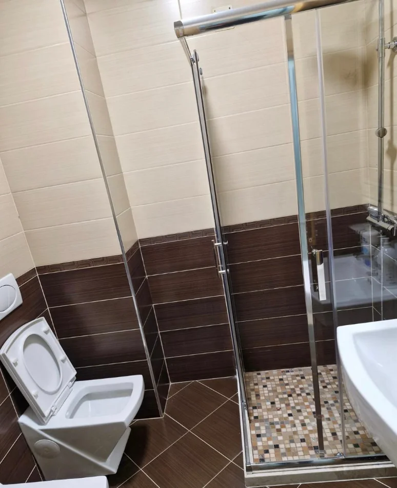 Tirane, shitet apartament 3+1 Kati 4, 126 m² 209.000 € (Xhamlliku)