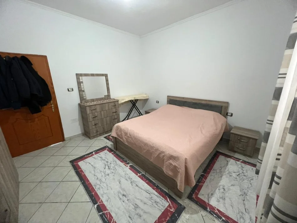 Tirane, jepet me qera 2+1+Aneks+Ballkon Kati 1, 110 m² 350 € (Ali Demi)