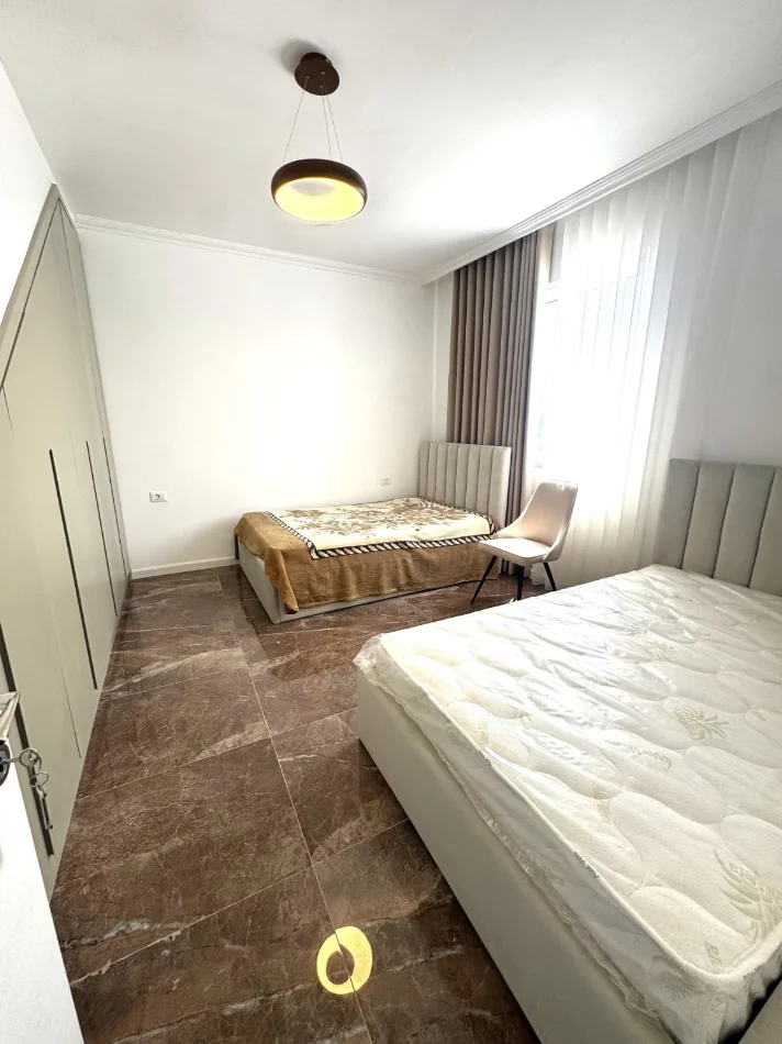Tirane, jepet me qera apartament Dublex Kati 7, 120 m² 600 € (News 24)