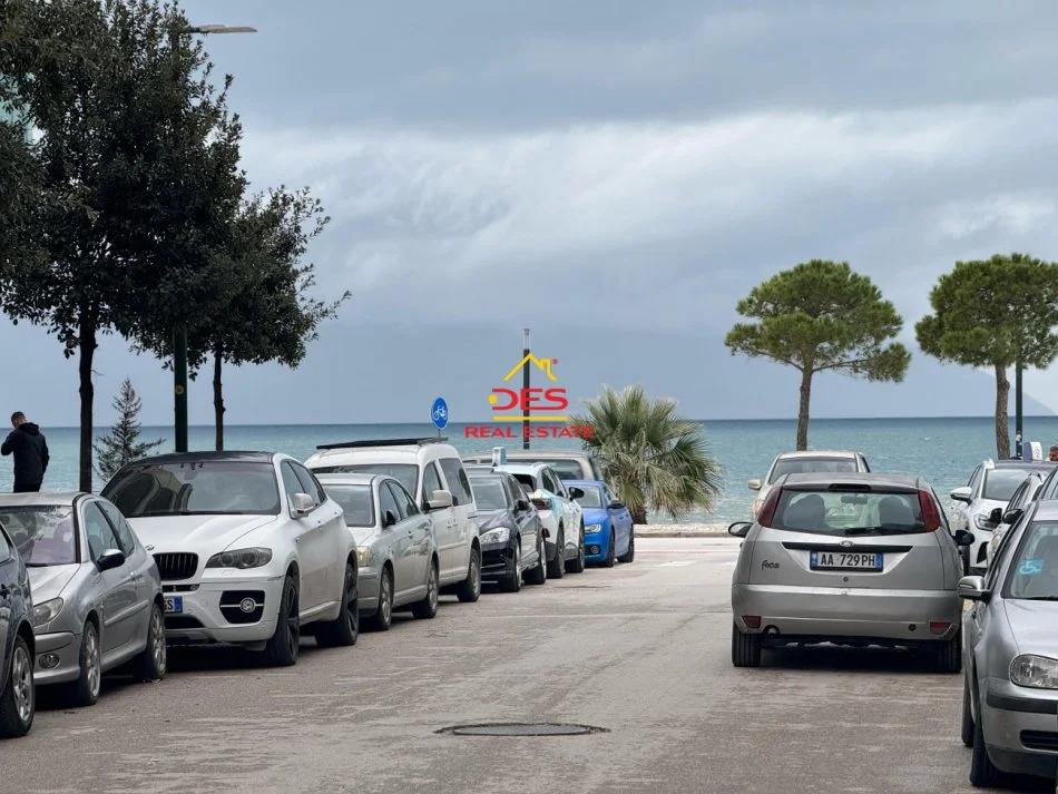 Vlore, shitet apartament 2+1+Ballkon Kati 0, 55 m² 120.000 € (Rruga Murat Tërbaçi)