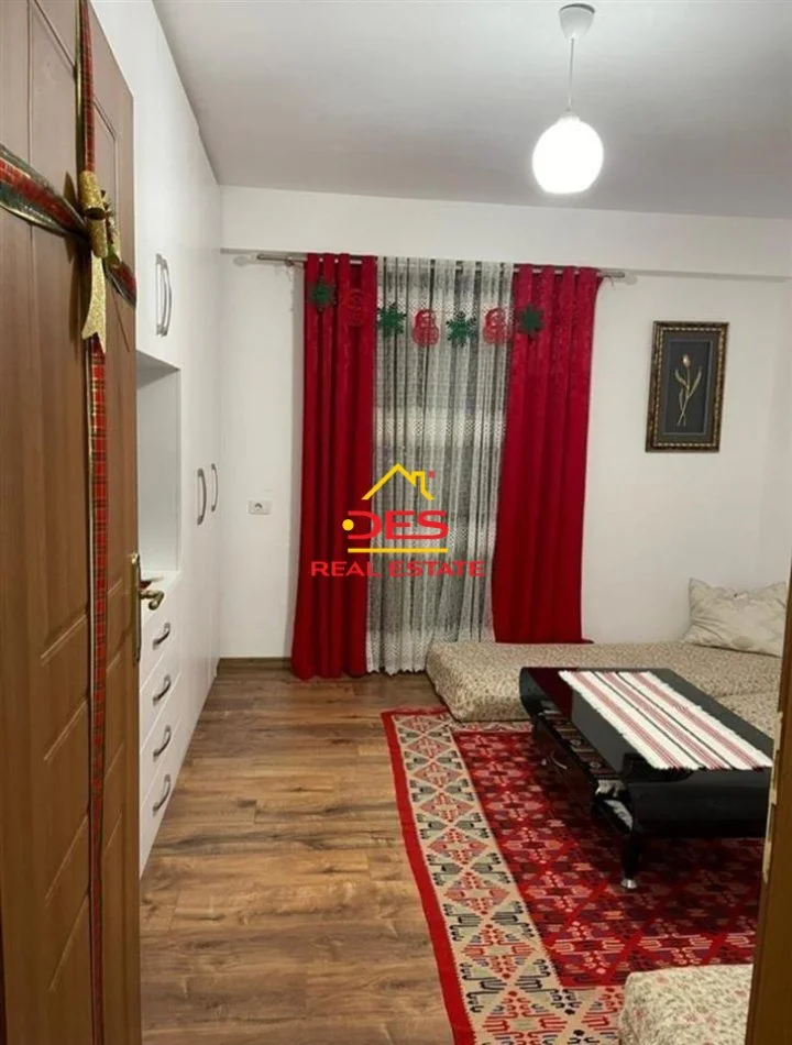 Tirane, shitet apartament 3+1+Ballkon Kati 1, 122 m² 240.000 € 