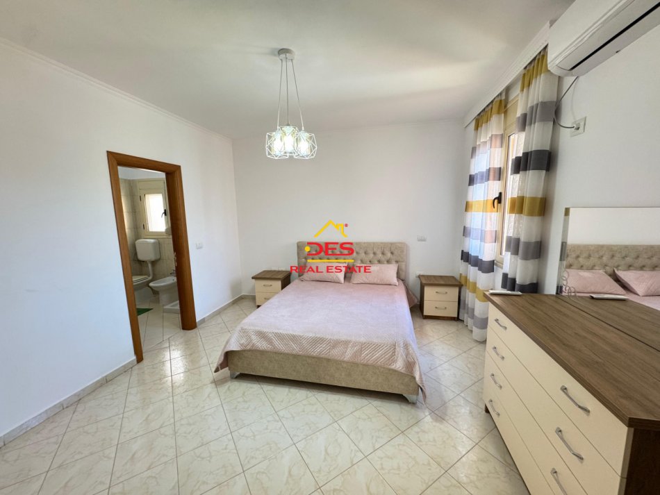 Vlore, jepet me qera apartament 2+1+Ballkon Kati 5, 110 m² 500 € (Rruga Çamëria)