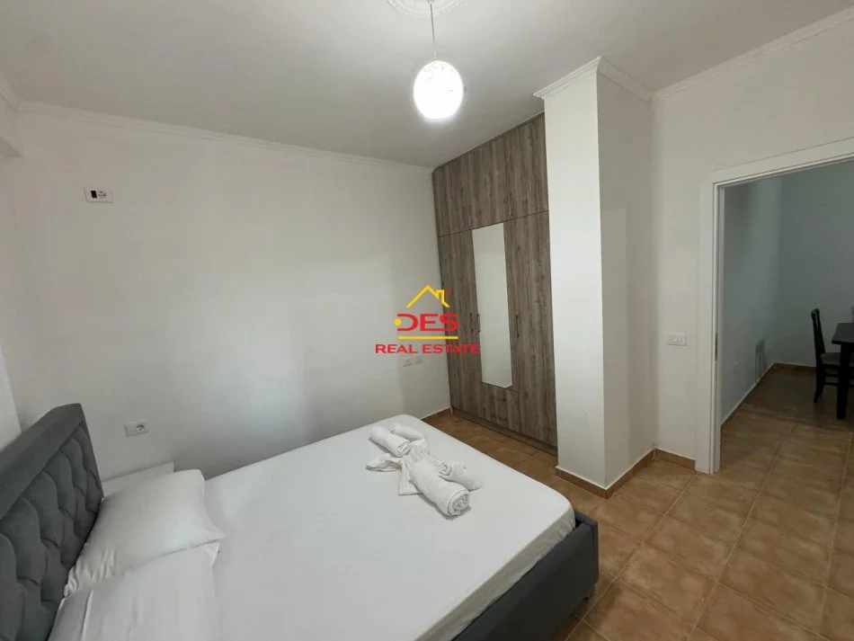 Vlore, shitet apartament 1+1+Ballkon Kati 4, 62 m² (Rruga Murat Tërbaçi)
