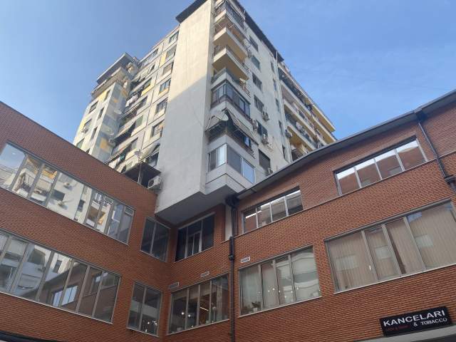 Tirane, shitet apartament 2+1+BLK 125 m² 155.000 Euro (Tek Deliorgji)