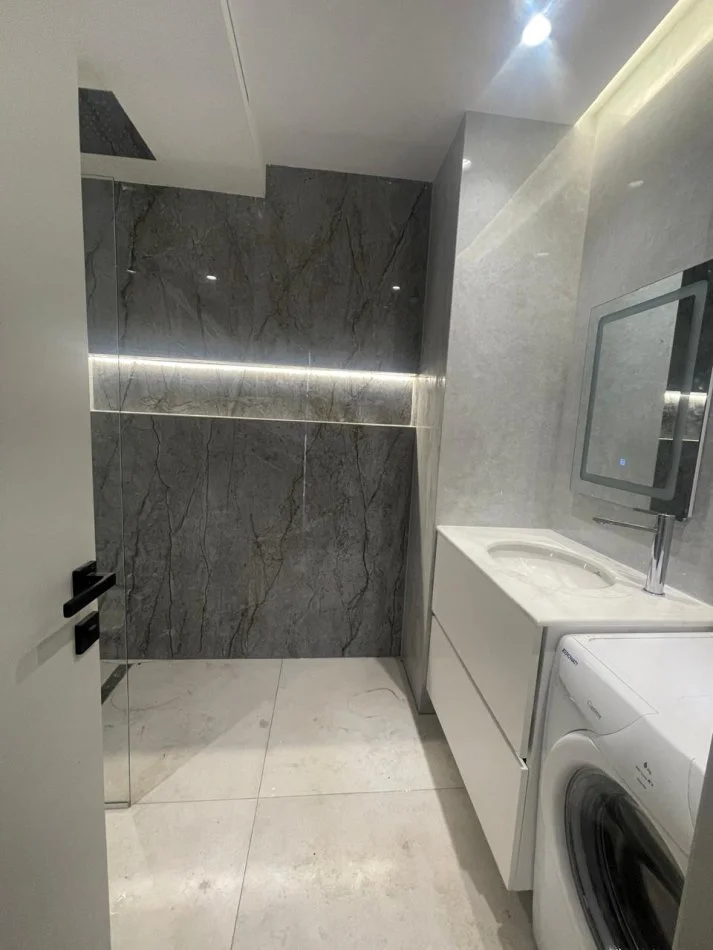 Shqiperi, jepet me qera apartament 2+1 Kati 3, 80 m² 680 € (SALIH BUDKA, tek Nisharaku)