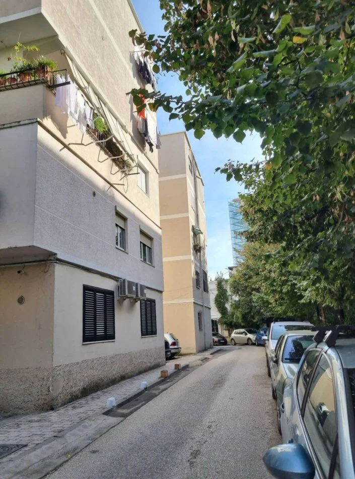 jepet me qera apartament 2+1 Myslym Shyr , 700 € (astir)
