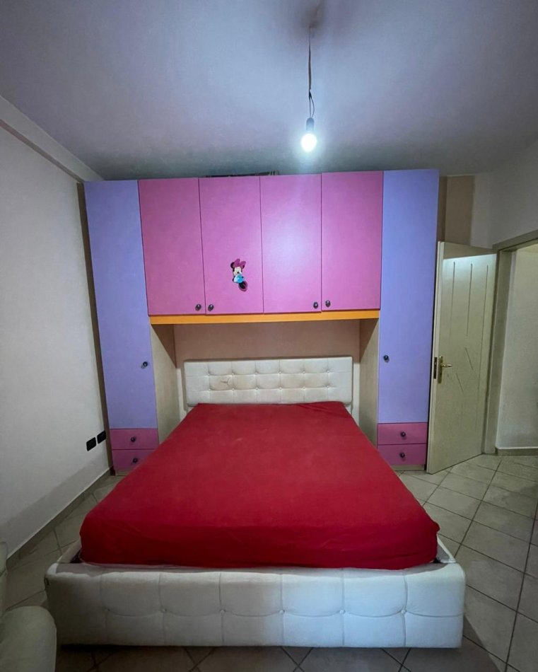 Tirane, jepet me qera apartament 1+1 Kati 1, 70 m² 350 € (selite)
