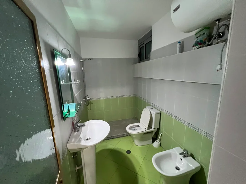 Durres, jepet me qera apartament 1+1+Ballkon , 65 m² 330 € (Florida Pavaresia Plazh)