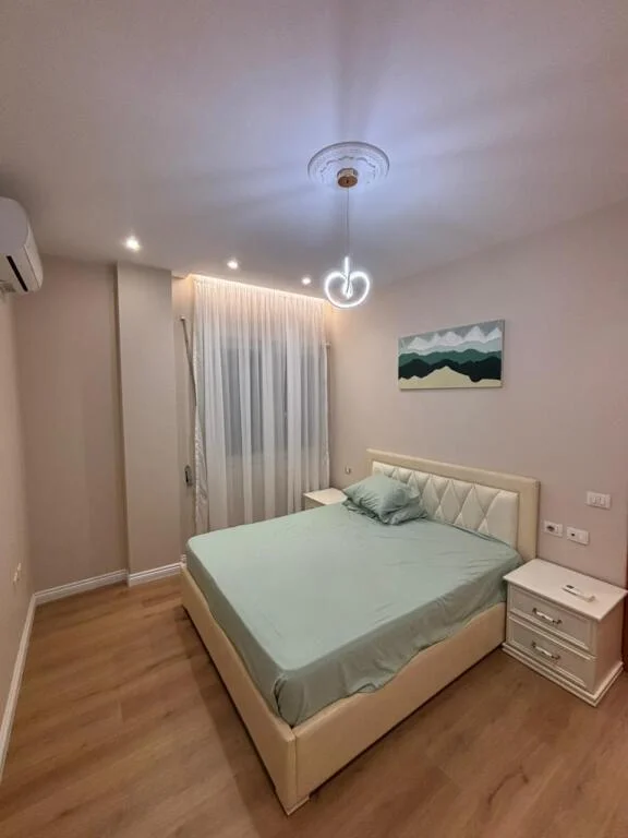 Tirane, jepet me qera apartament 1+1 Kati 6, 70 m² 600 € (Delijorgji)
