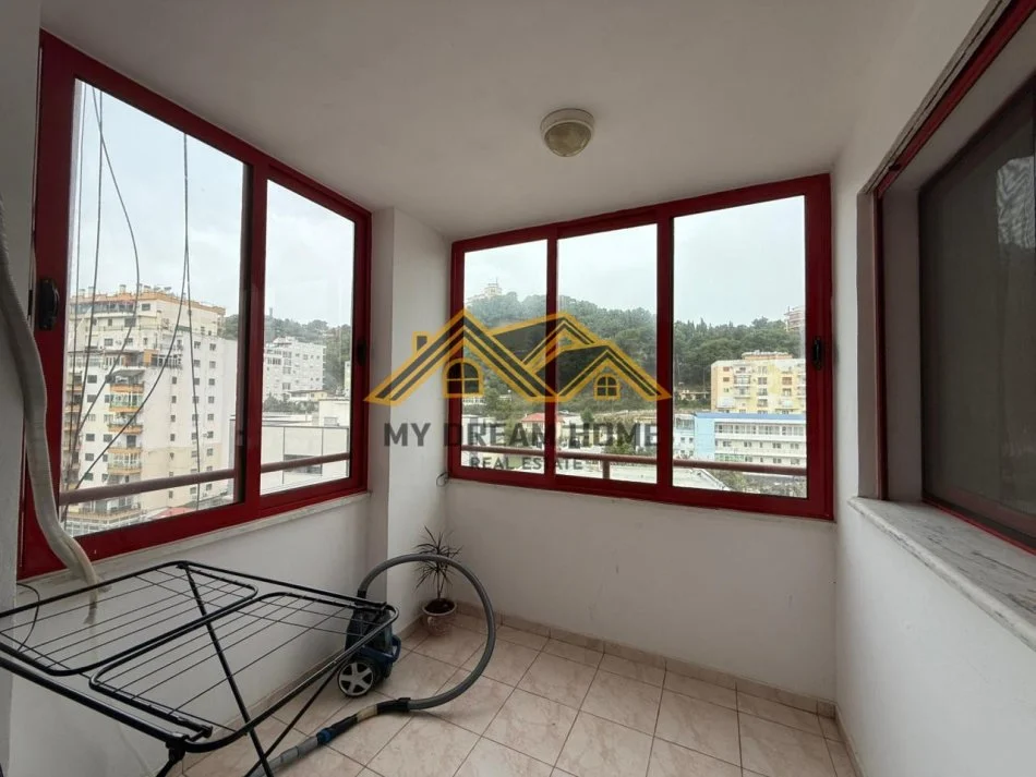 Durres, jepet me qera apartament 1+1 Kati 8, 60 m² 450 € (VOLLGA)