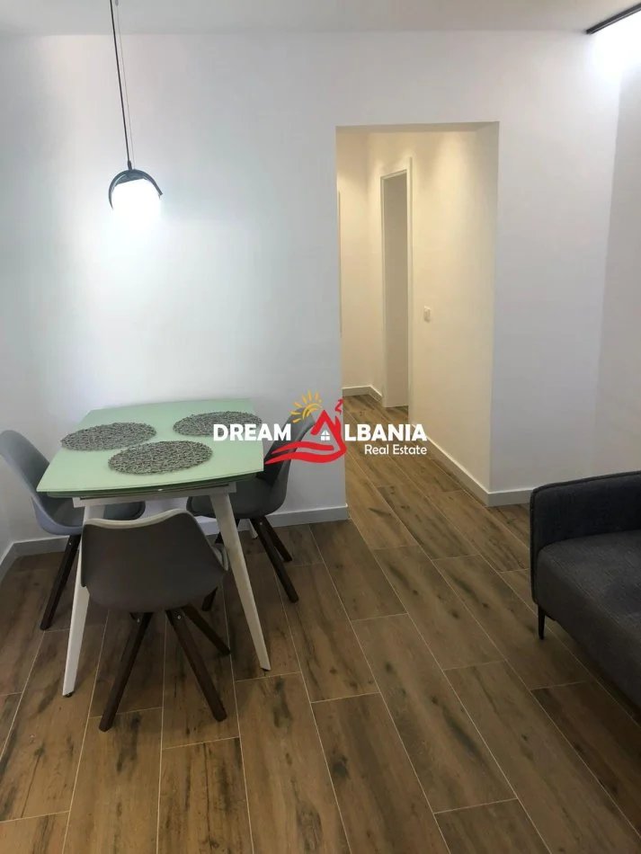 Tirane, shitet apartament 1+1 Kati 5, 90 m² 240.000 € (tek Pazari i Ri)
