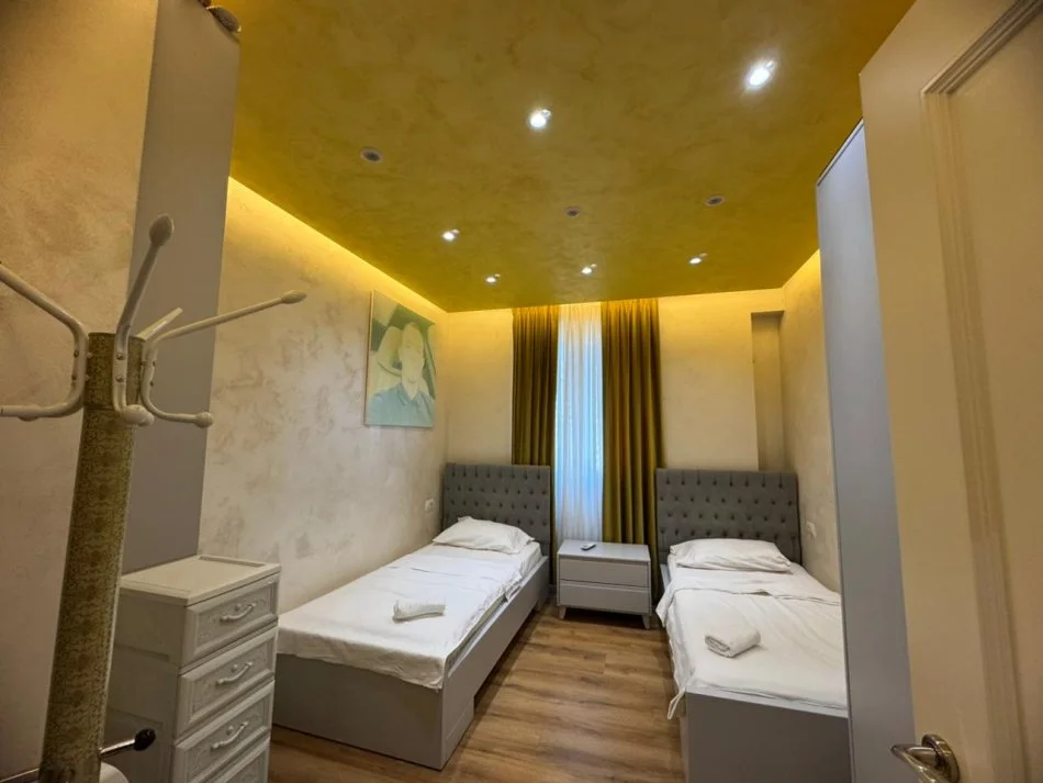 Shqiperi, jepet me qera apartament 2+1+Ballkon Kati 6, 105 m² 1.000 € (Kompleksi Turdiu)