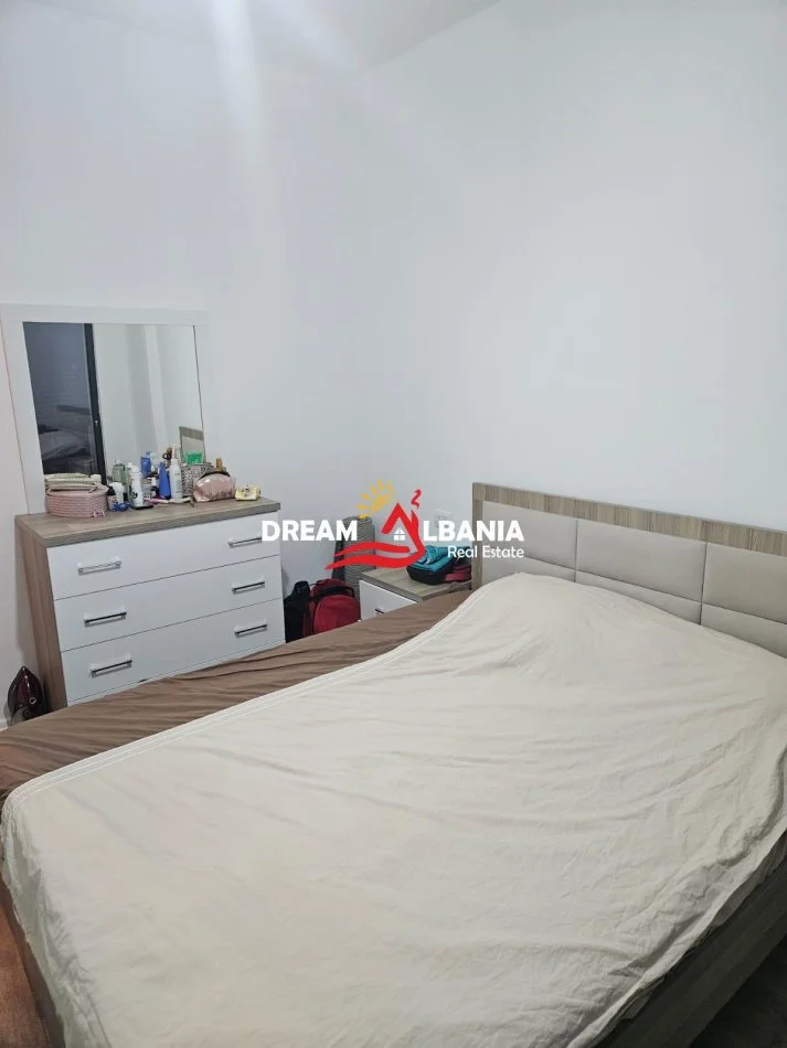 Tirane, jepet me qera apartament 1+1 Kati 6, 60 m² 500 € (Oxhaku)