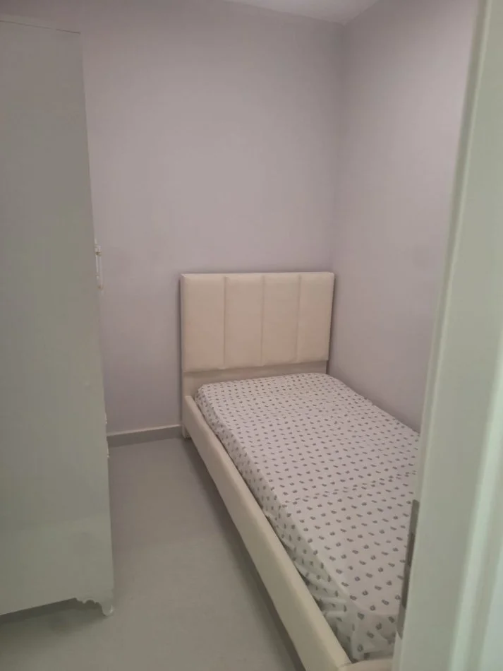 Tirane, jepet me qera apartament 2+1 Kati 1, 80 m² 550 € (21 Dhjetori ,Ish Parku)