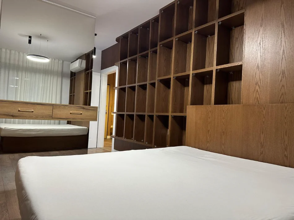 Tirane, jepet me qera apartament 2+1 Kati 3, 100 m² 700 € (TEODOR KEKO)