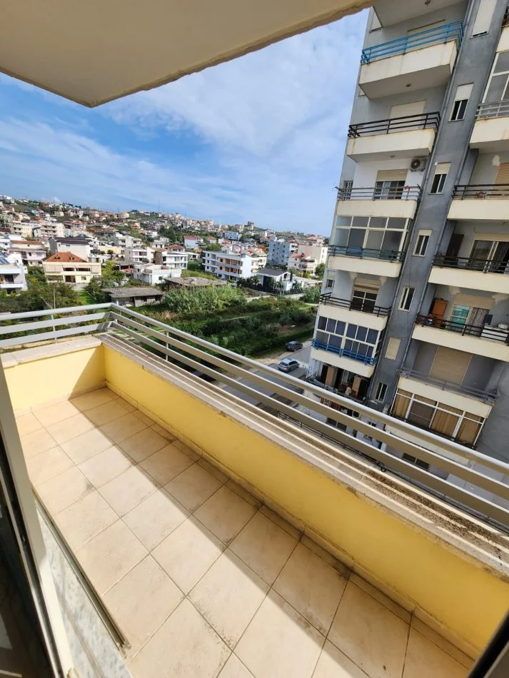 Durres, shitet apartament 1+1+Ballkon Kati 5, 85 m² 100.000 € 