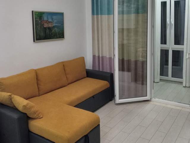 Tirane, jepet me qera apartament 1+1+BLK Kati 1, 58 m² 460 Euro (Rruga Tish Daija)