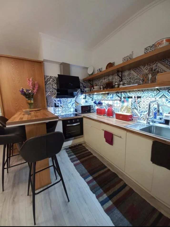 Tirane, jepet me qera apartament 1+1+Ballkon Kati 4, 68 m² 850 € (Abdyl Frasheri)