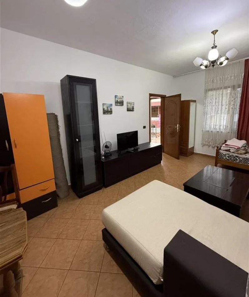 Tirane, jepet me qera garsonier Kati 2, 27.000 € (Siper Kompleksit Grand)