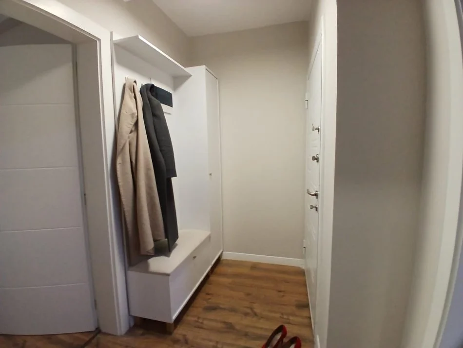 Tirane, jepet me qera apartament 1+1+Ballkon Kati 2, 60 m² 500 € (Zogu i Zi Rr.Muhamet Gjollesha)