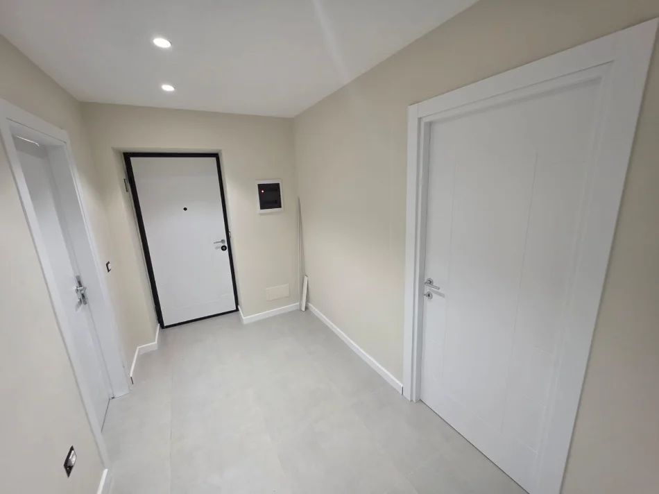 Tirane, shitet apartament 2+1 Kati 1, 74 m² 165.000 € 
