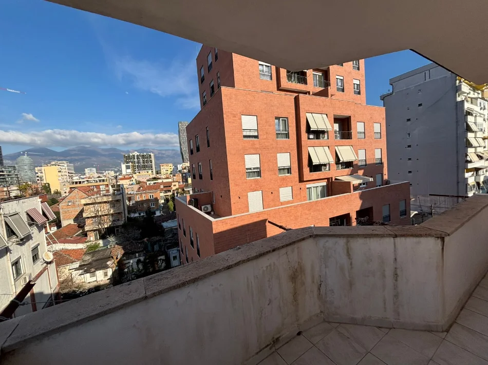 Tirane, jepet me qera apartament 2+1 Kati 6, 120 m² 500 € (Myslym Shyri)