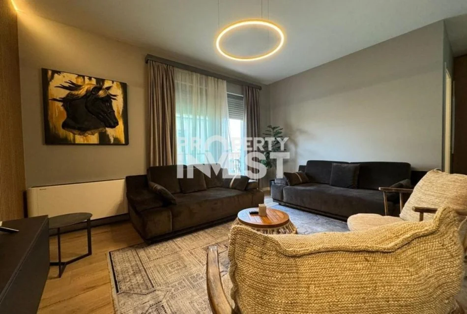 Tirane, jepet me qera apartament 3+1+Aneks+Ballkon Kati 2, 130 m² 2.000 € (Pallati i Brigadave)