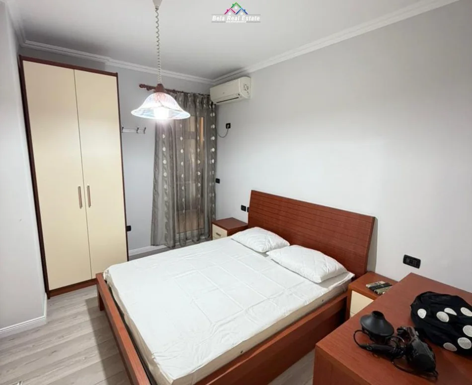Tirane, jepet me qera apartament 3+1 Kati 6, 125 m² 1.200 € (delijorgji)