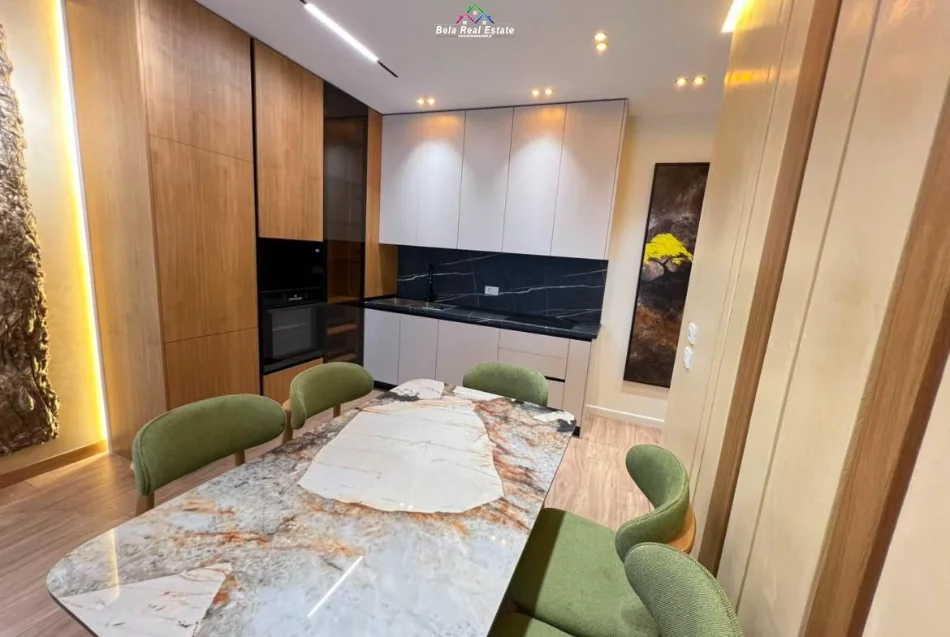 Tirane, jepet me qera apartament 2+1 Kati 3, 110 m² 1.500 € (mine peza)
