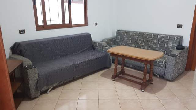 Durres, jap me qera apartament 1+1 Kati 2, 70 m² 20.000 Leke (Rruga Naum Vegjirharxhi)