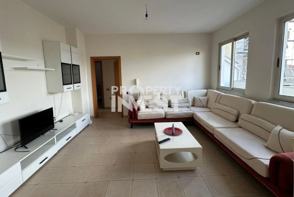 Tirane, shitet apartament 2+1+Ballkon Kati 4, 95 m² 170.000 € (Komuna e Parisit)