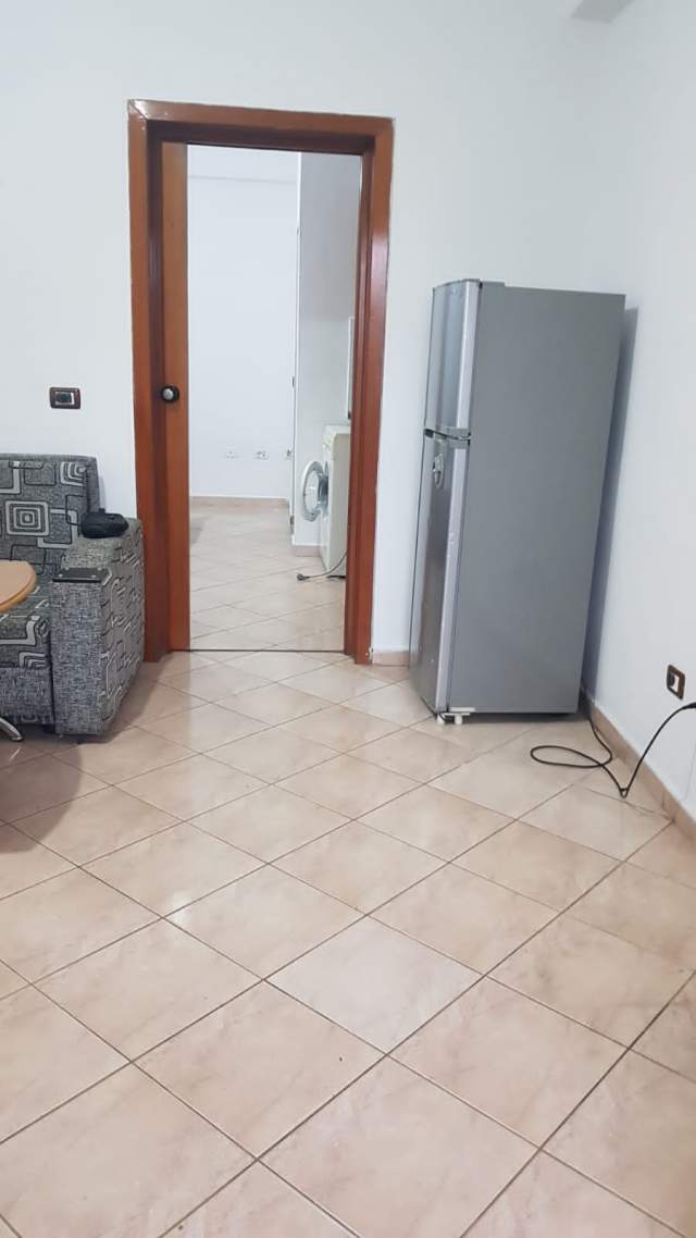 Durres, jap me qera apartament 1+1 Kati 2, 70 m² 20.000 Leke (Rruga Naum Vegjirharxhi)
